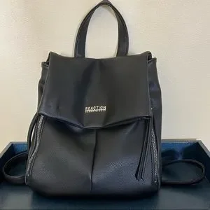 Reaction Kenneth Cole | Bags | Kenneth Cole Reaction Black  display picture 3
